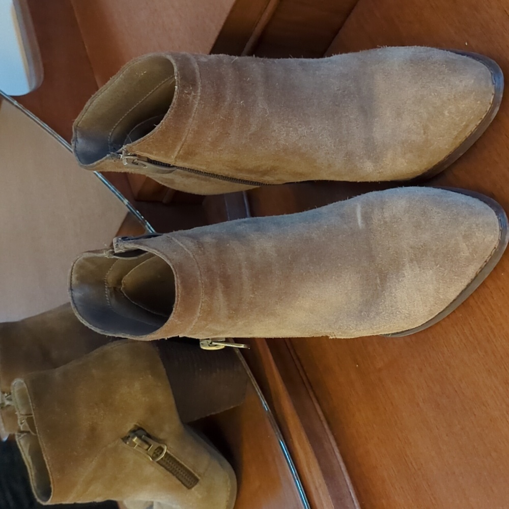 Suede Zip-up Booties
